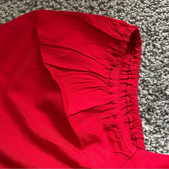 NWT! Old Navy Flutter-Sleeve Smocked Top (Red) - Picture 6 of 8